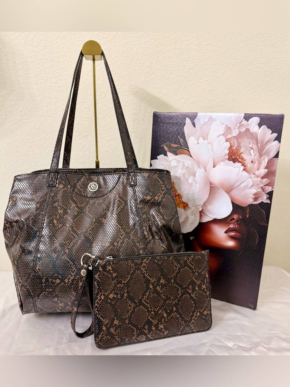 Like New - 2Fer! Anne Klein Snake Embossed Tote with Wristlet